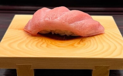 鮨 的場/スシ マトバの料理1